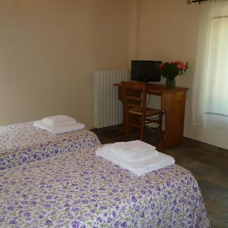 Alloggio per agriturismo Corte Carolina *